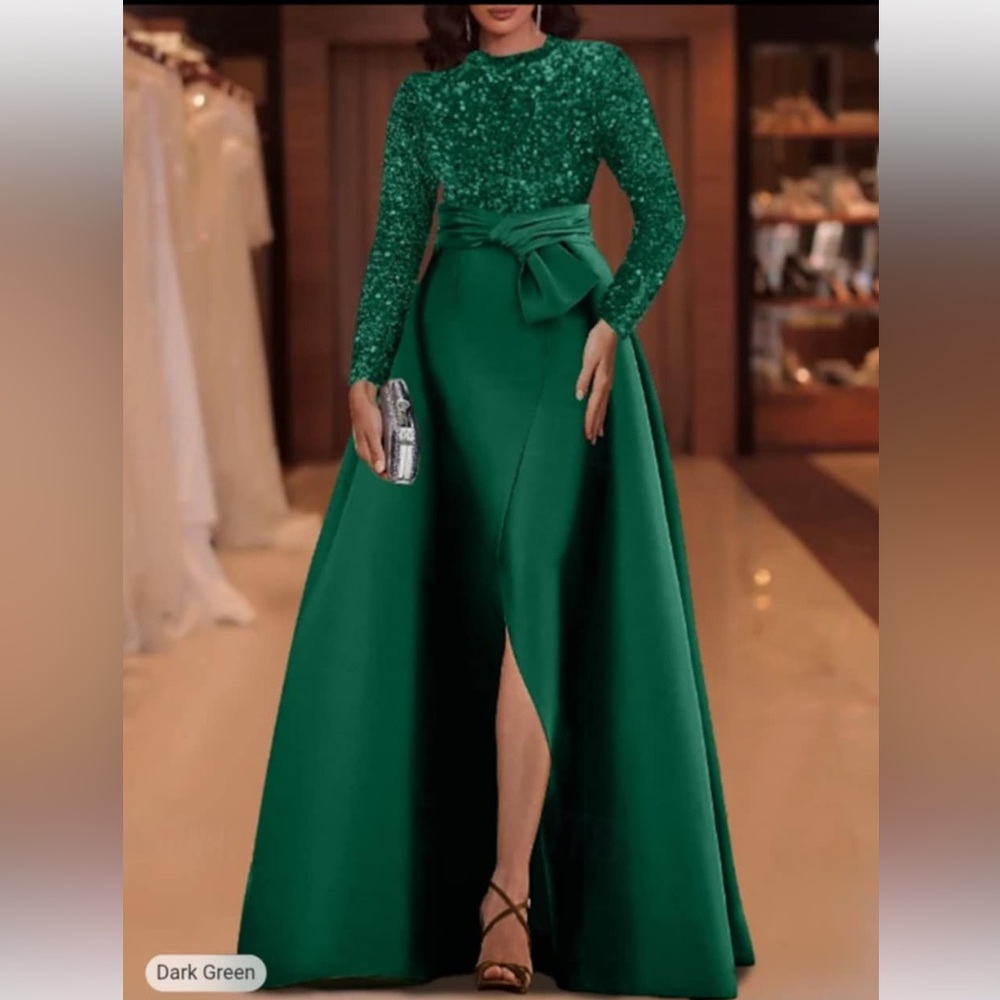 Chic Dark Green Long Sleeve Evening Dress